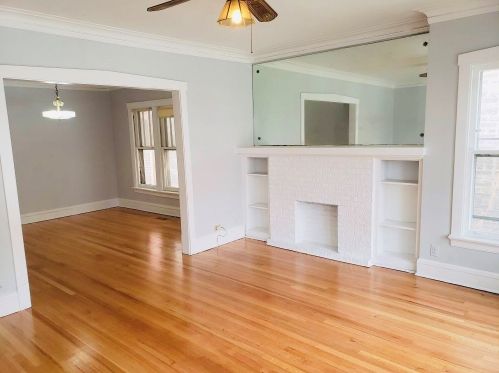 6431 Richmond St, Chicago IL  60645-4201 exterior