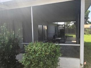 518 Floresta Dr, Fort Pierce FL 34983-8614 exterior