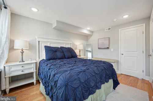 1316 Catharine St, Philadelphia PA 19147-2628 exterior