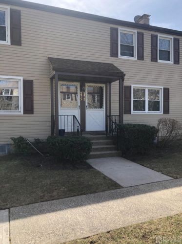 273 Rose St, Metuchen, NJ 08840-2647