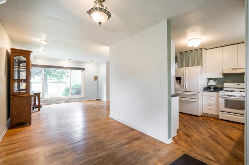 8456 51, Milwaukee WI 53223-3002 exterior