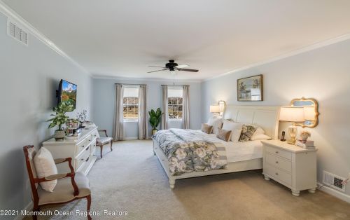 8 Cedar Ct, Jackson Twp NJ exterior