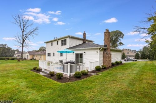 86 Woodbine Ave, Mount Olive NJ 07828-3152 exterior