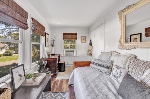 234 3 Ave, Milford CT 06460-5248 exterior