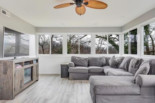 55 Orch Ln, Saint Louis MO 63122-6919 exterior