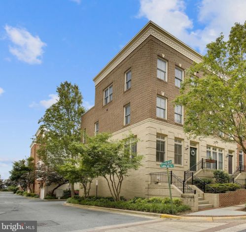 2300 Cobble Hill Ter, Silver Spring MD  20902-7602 exterior