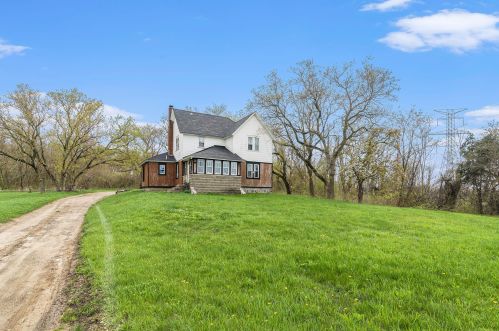 6338 124th Ave, Fennville MI 49408-9628 exterior