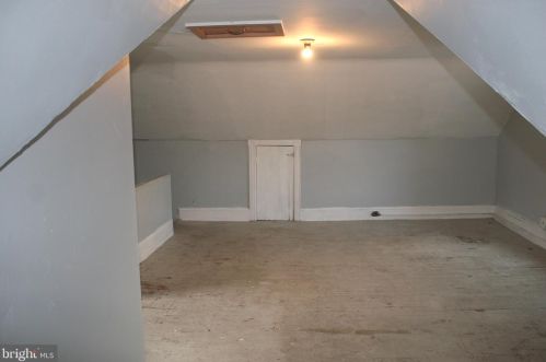 410 Jefferson Ave, Pottstown PA 19464-5329 exterior