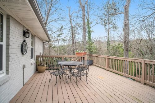 2409 Melinda Ct, Atlanta GA 30345 exterior