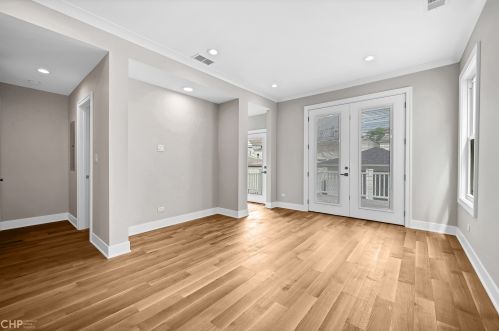 3025 Spaulding Ave, Chicago IL 60618-6808 exterior