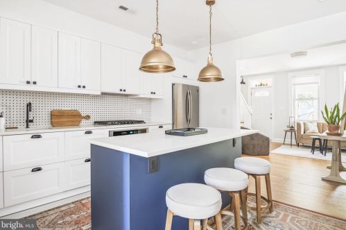 1630 F St, Washington DC 20002-4501 exterior