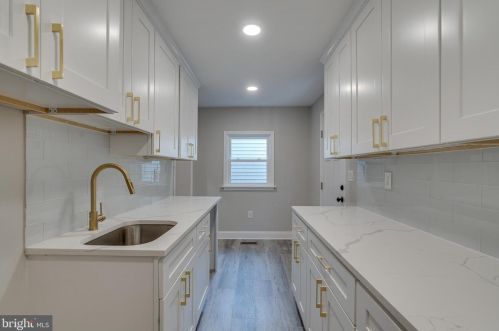 4425 Larchwood Ave, Philadelphia PA  19104-3915 exterior