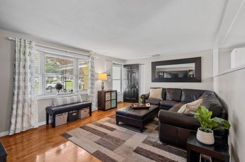 137 Nicholas Rd, Raynham MA  02767-1219 exterior