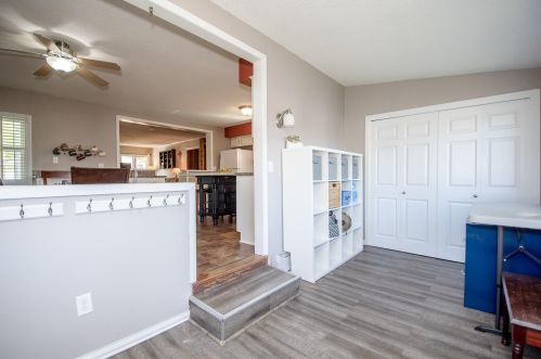 1151 Charlton St, Saint Paul MN 55118-2119 exterior