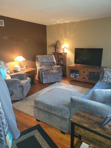 4437 83rd St, Milwaukee, WI 53220-3307