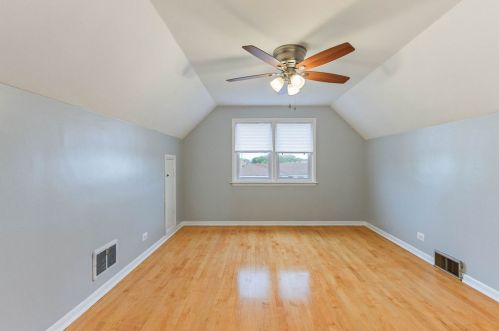 8150 Sacramento, Chicago IL 60655-2302 exterior