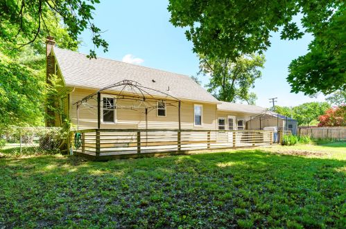 2206 Frst Dr, Kalamazoo MI 49002-6442 exterior