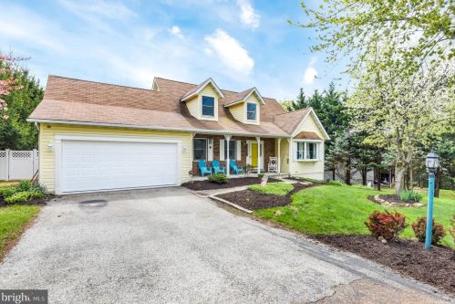 60 Gardenia Dr, Hanover, PA 17331-3454