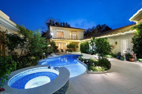 1036 Grand Isle Dr, Naples, FL 34108-3323