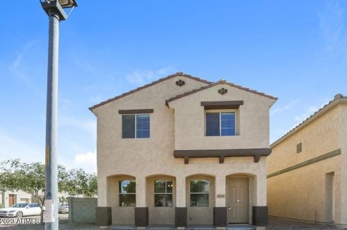 3713 54th Ln, Phoenix AZ  85043-4767 exterior