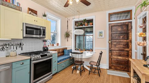 3244 Monticello Ave, Chicago IL 60618-6614 exterior