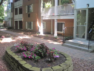 2414 Avenue, Rochester, NY 14610-2549