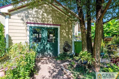 419 Middlesex Ave, Metuchen NJ 08840-1419 exterior