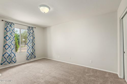 602 Behrend Dr, Phoenix AZ 85024-1871 exterior