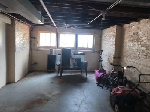 6206 Maplewood Ave, Chicago IL 60659-2806 exterior