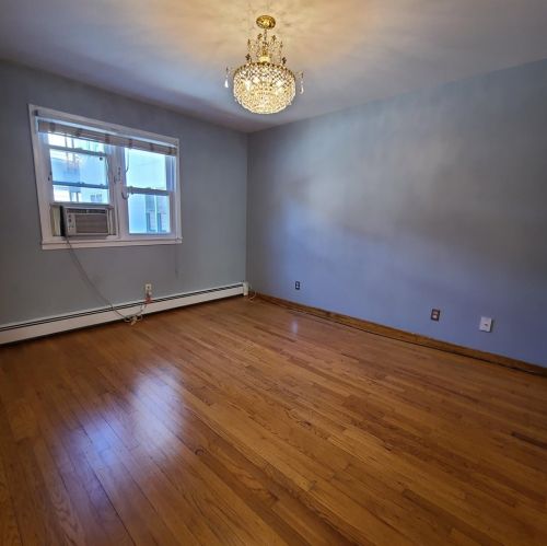 146 St, Union City NJ 07087-4747 exterior