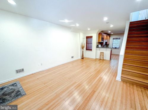 915 19 St, Philadelphia PA 19146-2638 exterior