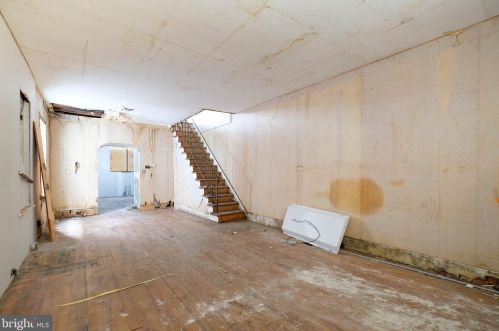 1274 Sheridan St, Camden NJ 08104-3544 exterior