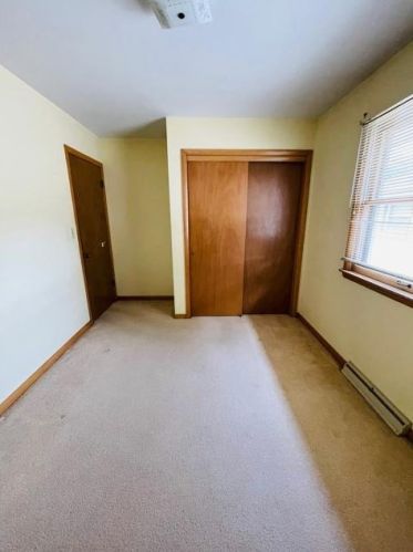 937 91, Milwaukee WI 53225-2726 exterior