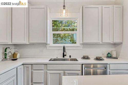 2439 Roosevelt Ave, Berkeley CA 94703-1930 exterior