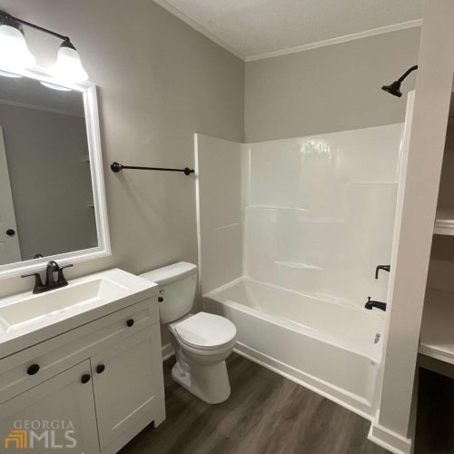 3235 Joe Parker Rd, Gainesville GA 30507-7995 exterior