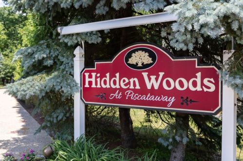 255 Deep Brook Ct, Piscataway, NJ 08854-3063