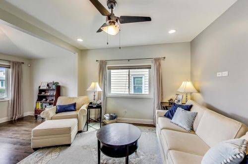 4316 Moody Ave, Chicago IL 60638-3545 exterior