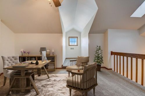 6014 Dell Dr, Madison WI  53718-8200 exterior