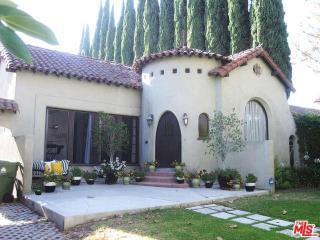 444 Kilkea Dr, Los Angeles CA  90048-2211 exterior