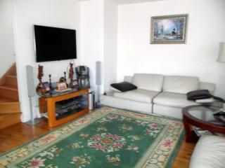 2800 29th St, Brooklyn NY  11224-2067 exterior