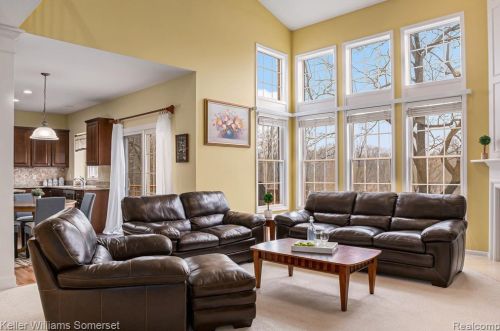 5348 Creekmonte Dr, Rochester MI 48306-4793 exterior