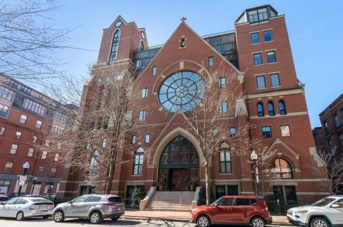 2 Clarendon St, Boston MA exterior