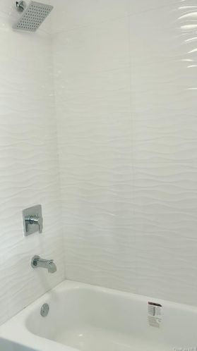 4301 Martha Ave, Bronx NY  10470-2065 exterior