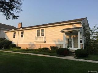 20904 Gln Hvn Cir, Northville MI  48167-2471 exterior