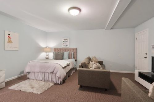 1240 Defoor Ct, Atlanta GA 30318-2967 exterior