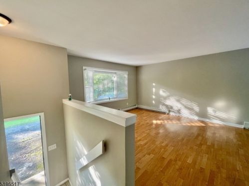 19 Berry Rd, Wantage, NJ 07461-3009