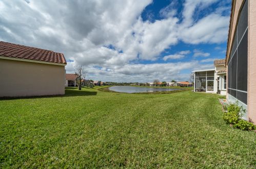 426 Springview Loop, Fort Pierce FL  34986-2663 exterior