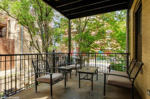 3142 Belden Ave, Chicago IL 60647-2806 exterior