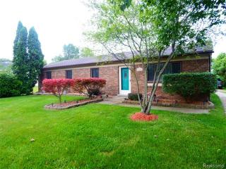 48732 Ranch Dr, New Baltimore, MI 48051-2637