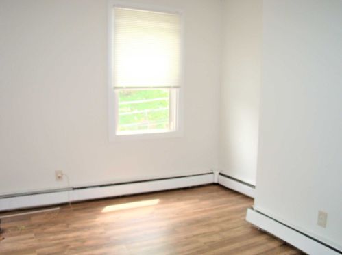 28 Conklin St, Poughkeepsie NY  12601-2408 exterior